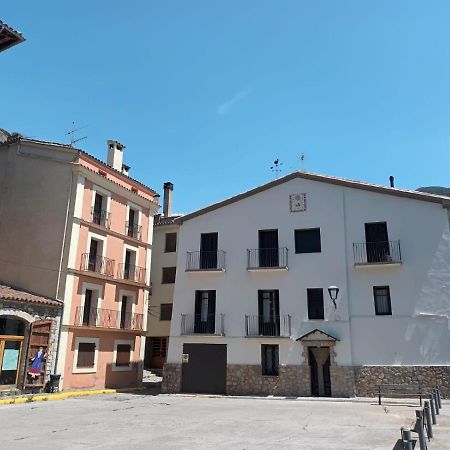 Un Tros De Sal. Casa Rural A Gerri De La Sal.别墅 外观 照片